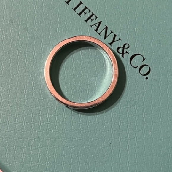 Retired Size 7 Tiffany & Co ATLAS Sterling Silver Ring - Picture 3 of 5